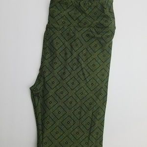 BNWOT OS LuLaRoe Leggings
